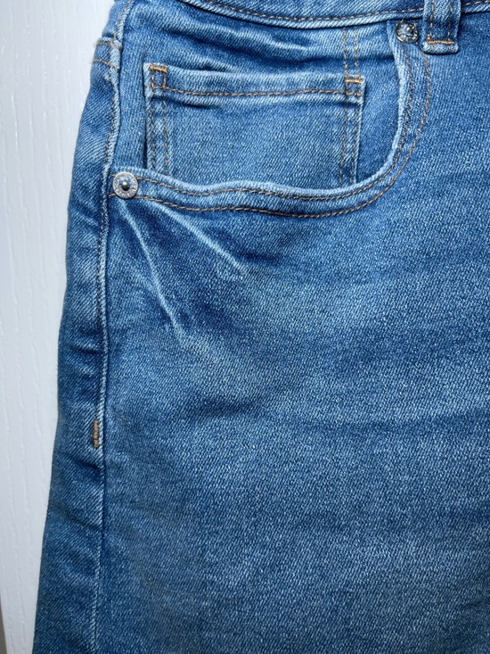 American Eagle Women’s Stretch Mom High Waisted Blue Denim Shorts Size 14 - Picture 8 of 16